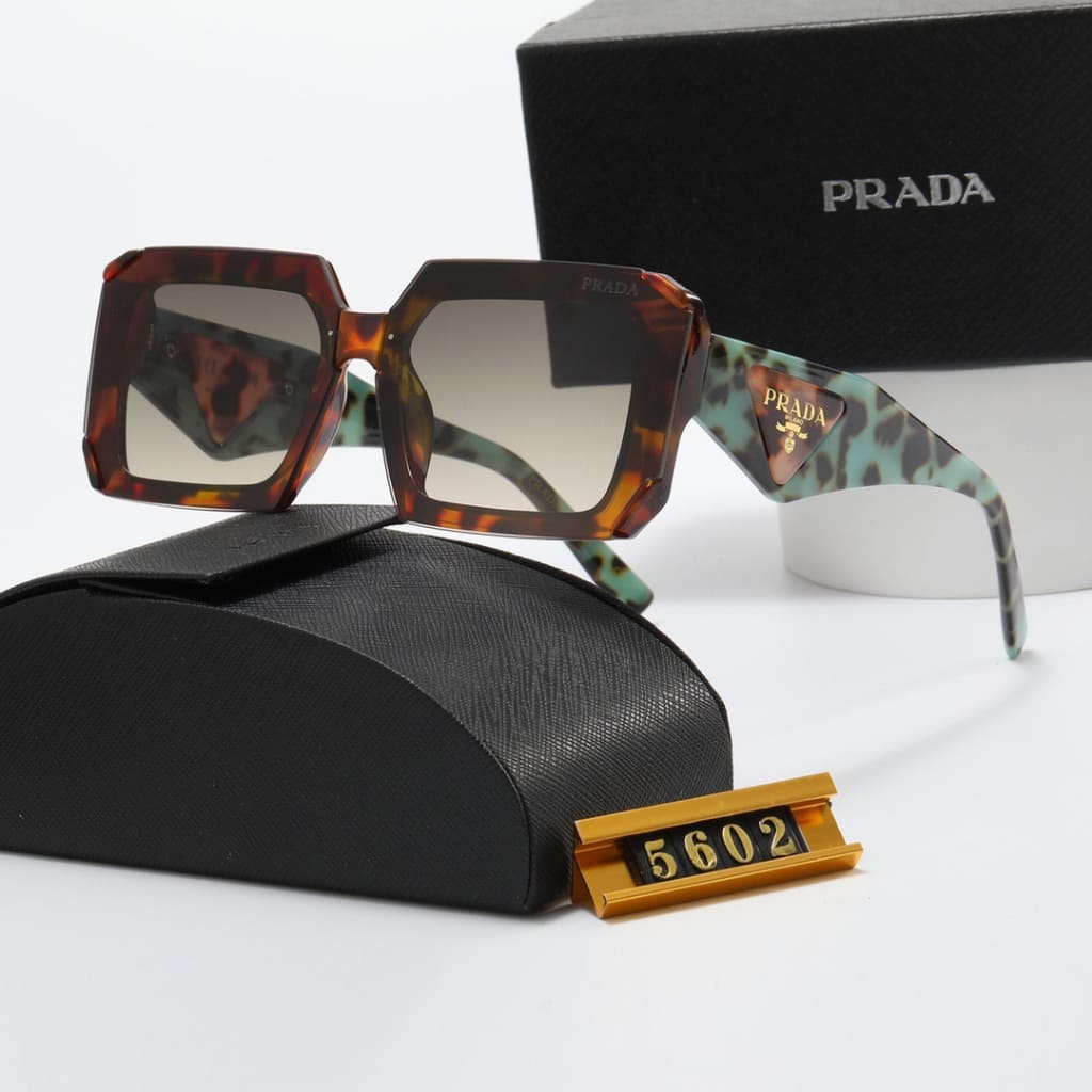 Lunettes de Soleil Carrées pour Femmes PR