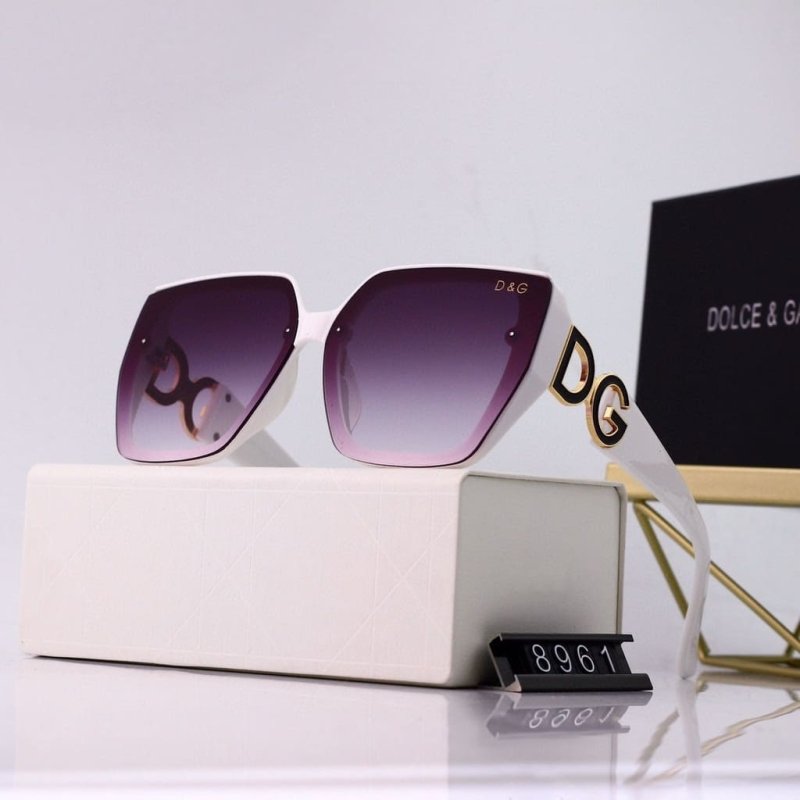 Lunettes de Soleil pour Femmes DG